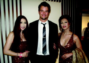 Mika and Kyoko Kano with actor Josh Duhamel