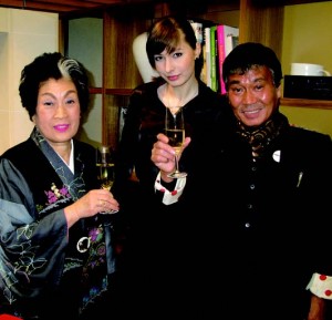 World top model Milana Norman, renowned beauty expert Masako Tanaka, and Peek-A-Boo’s Fumio Kawashima.