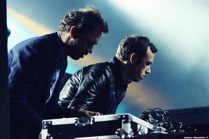 2ManyDJs