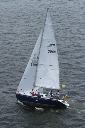 Yachting in Tokyo Bay