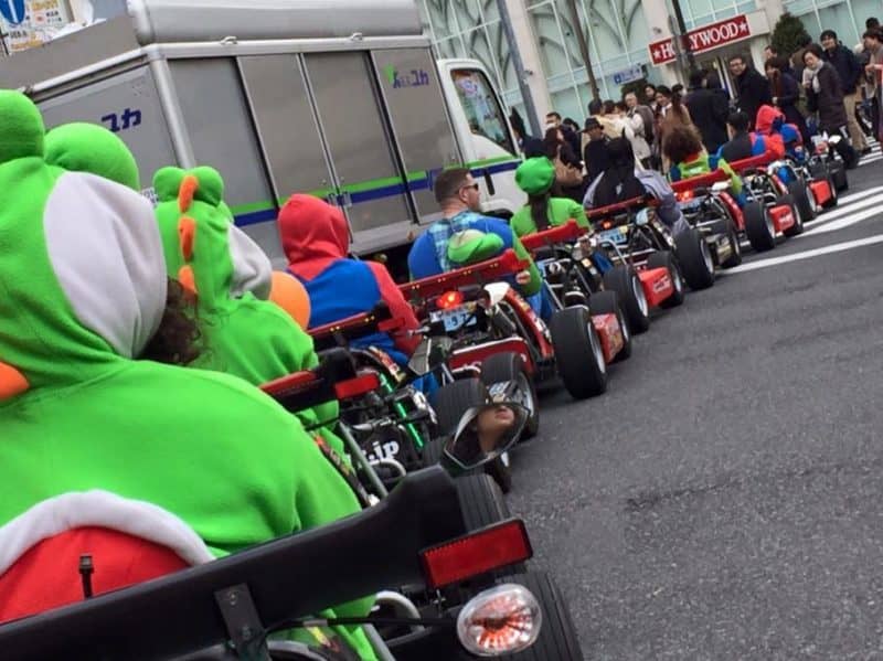 mario-karting-in-tokyo-4