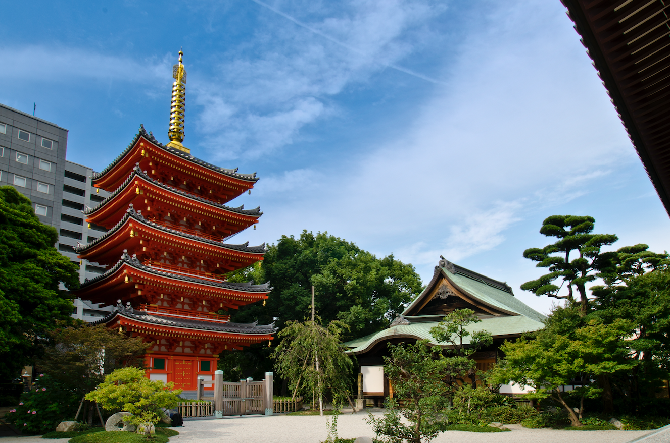 hakata pagoda kyushu