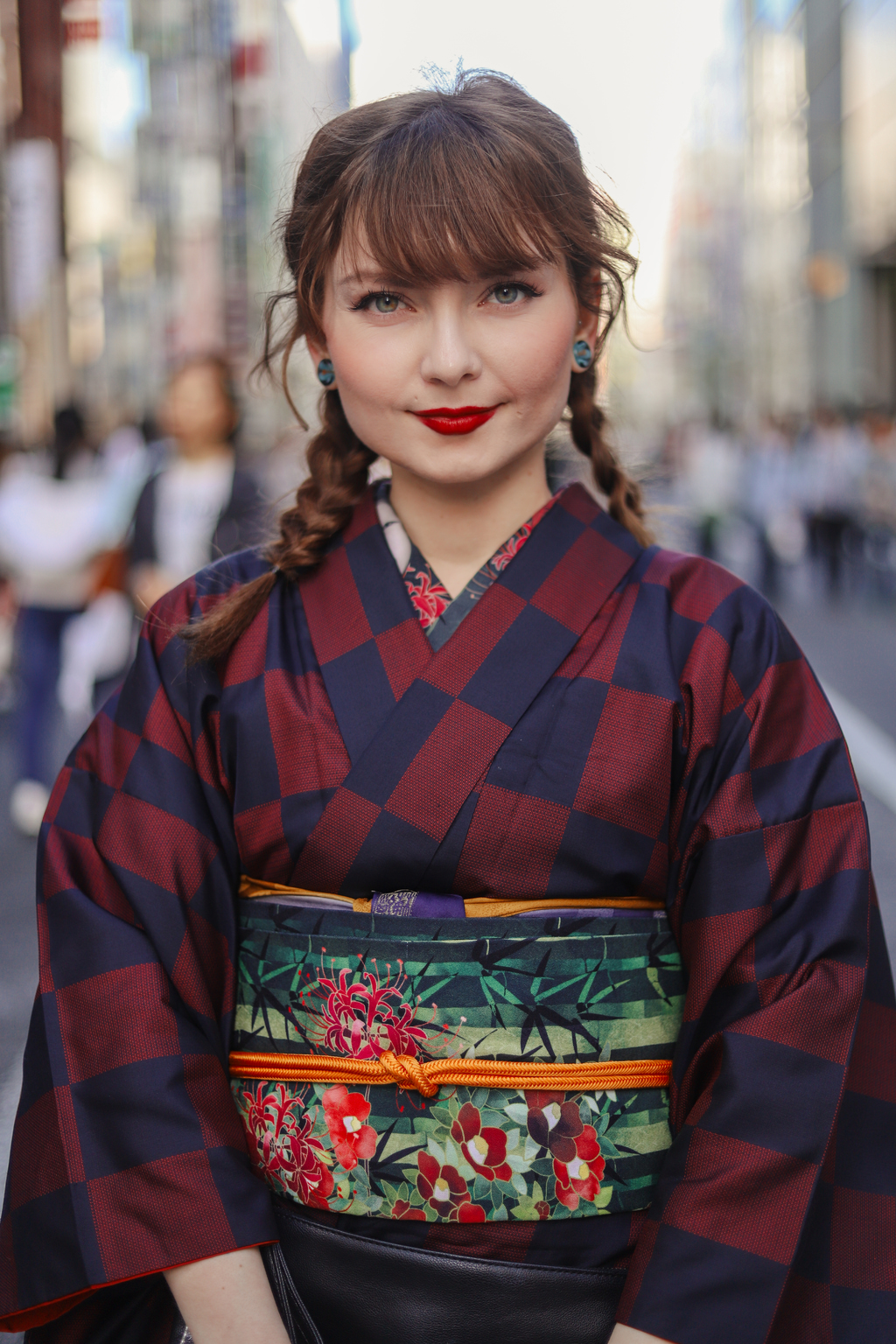 foreign woman wears kimono in Tokyo