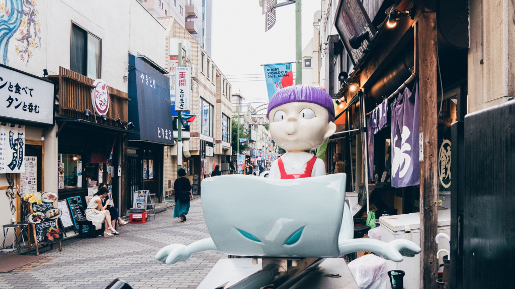 Tenjin-dori shopping street in Chofu