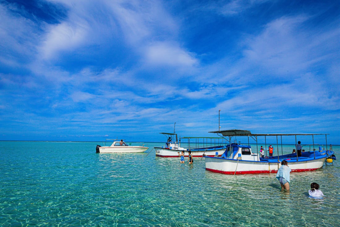 Yoron Yurigahama Amami Islands Boats Snorkel Tokyo Weekender