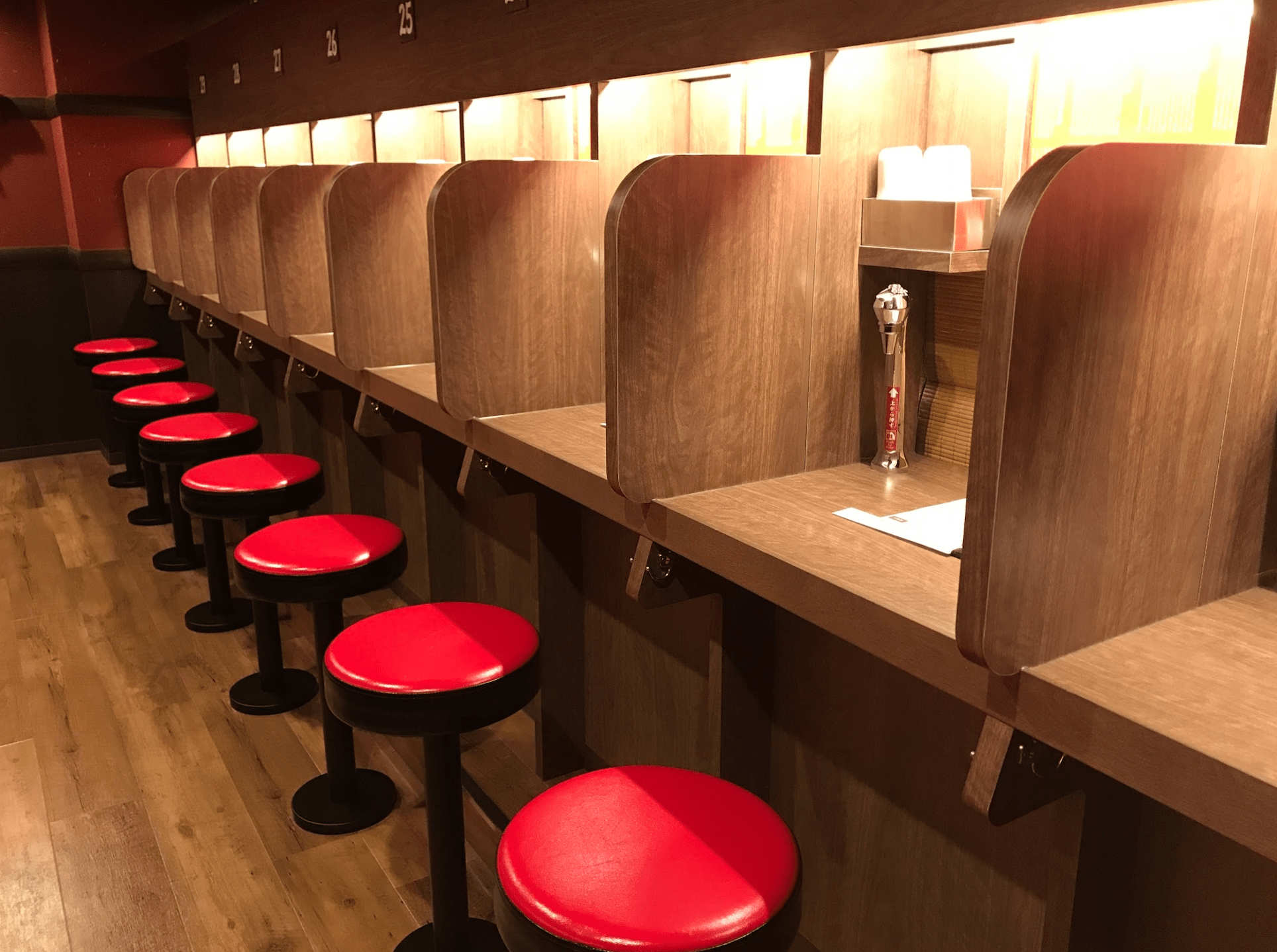 Ichiran ramen focus booths