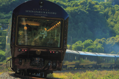 Seven Stars in Kyushu Cruise Train