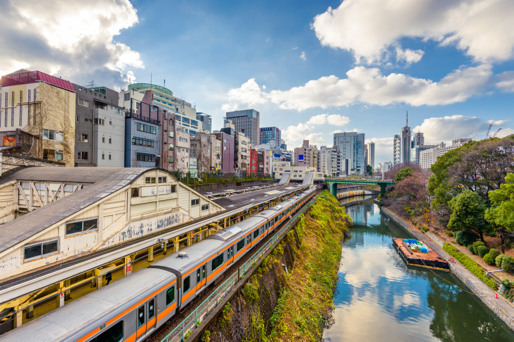 Kanda River scenic walking routes