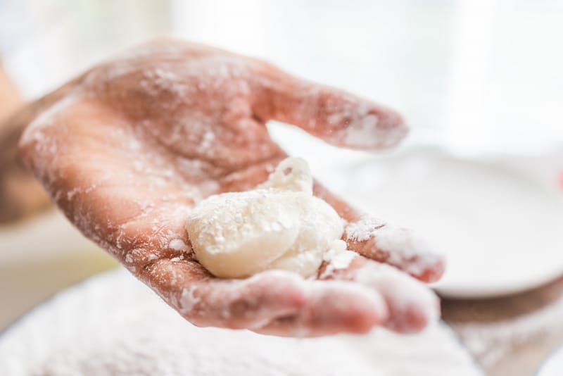 Hands,Shaping,Piece,Of,Mochi,Sticky,Glutinous,Japanese,Rice,Cake