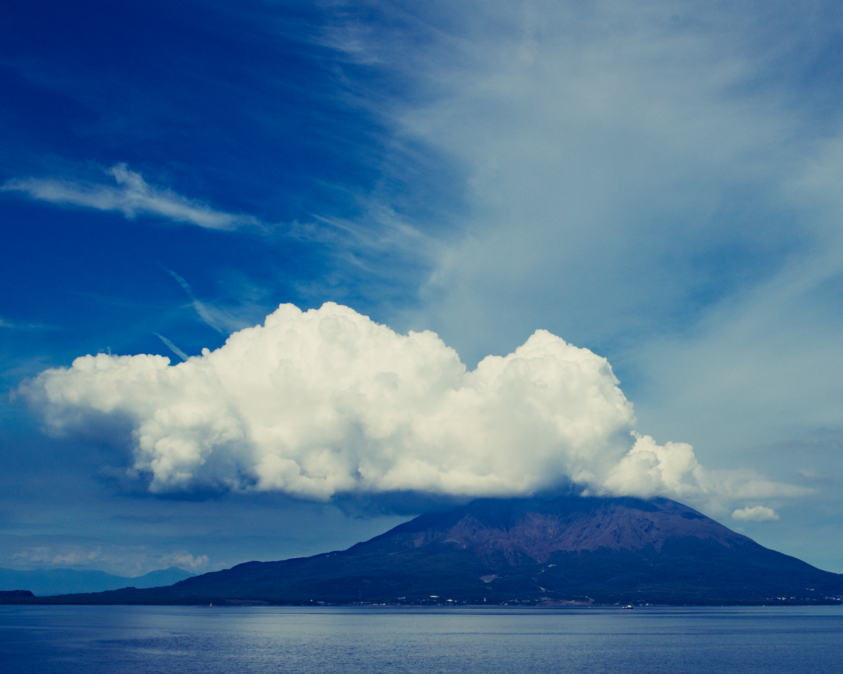 volcano japan mountain clouds