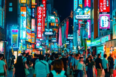 tokyo busy street neighbourhood city