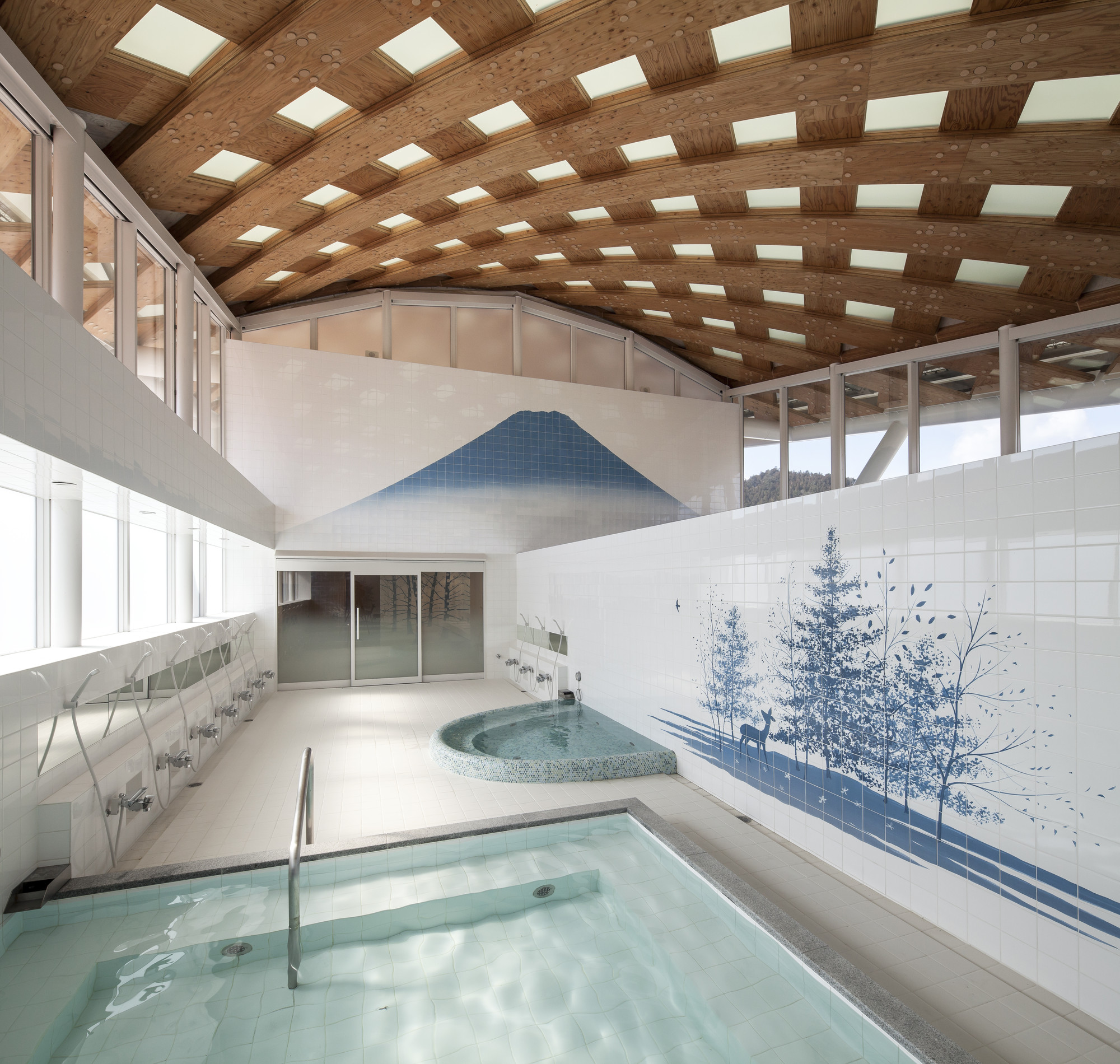 tohoku earthquake recovery bathhouse