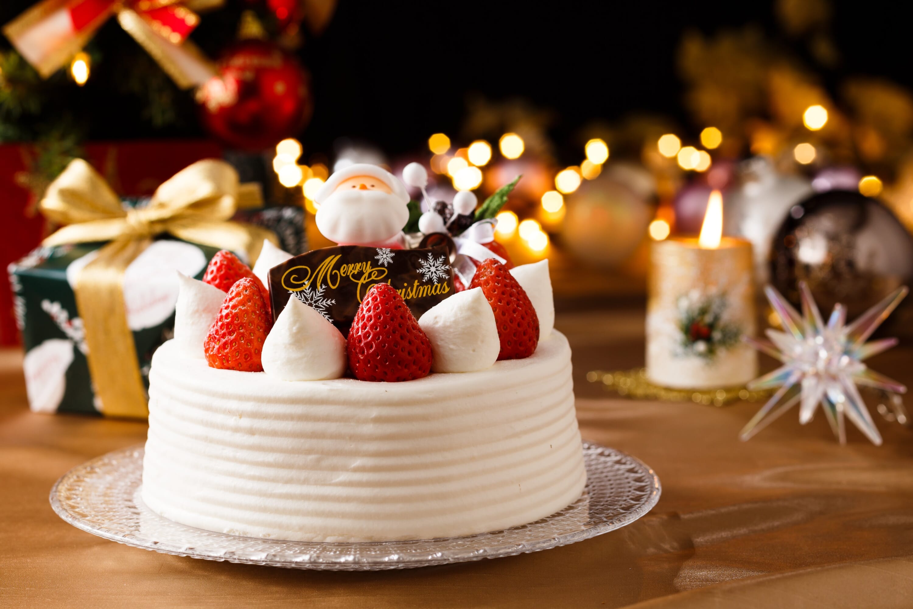 Cake and KFC on Christmas in Japan