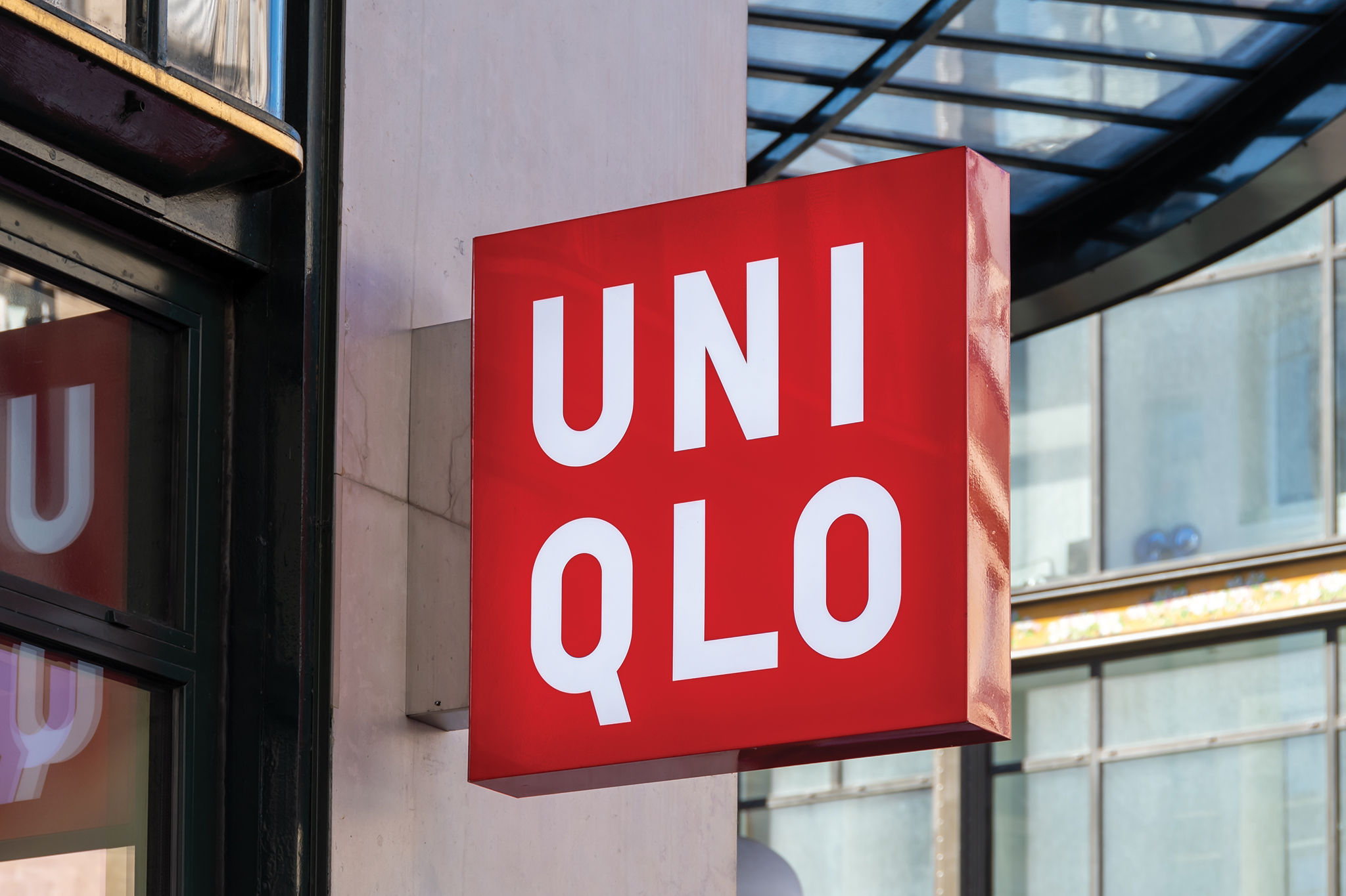 uniqlo sues shein