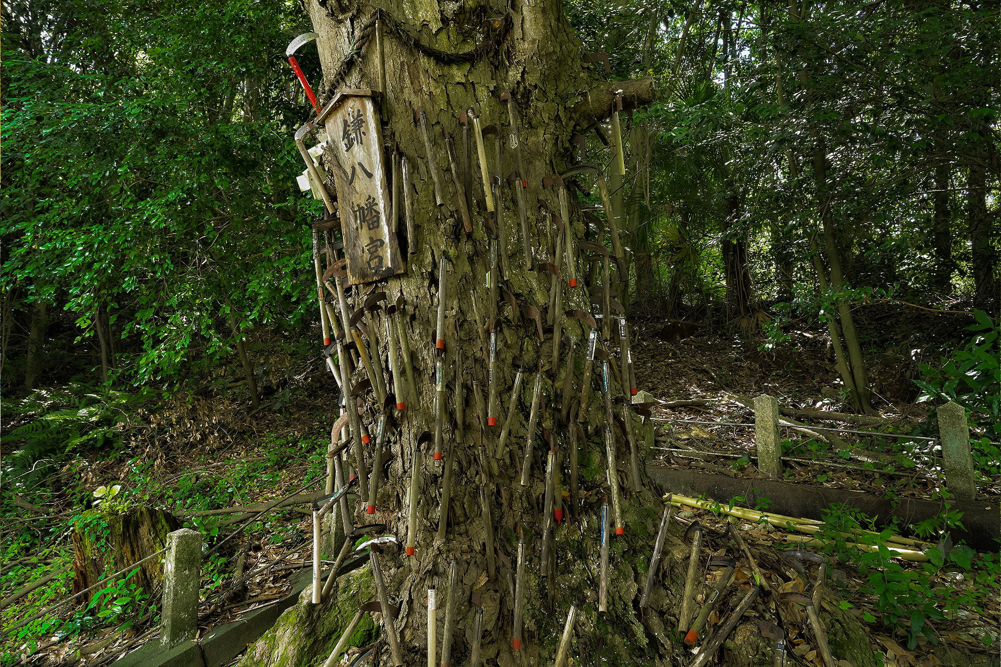 japan's scariest shrine Kama Hachimangu