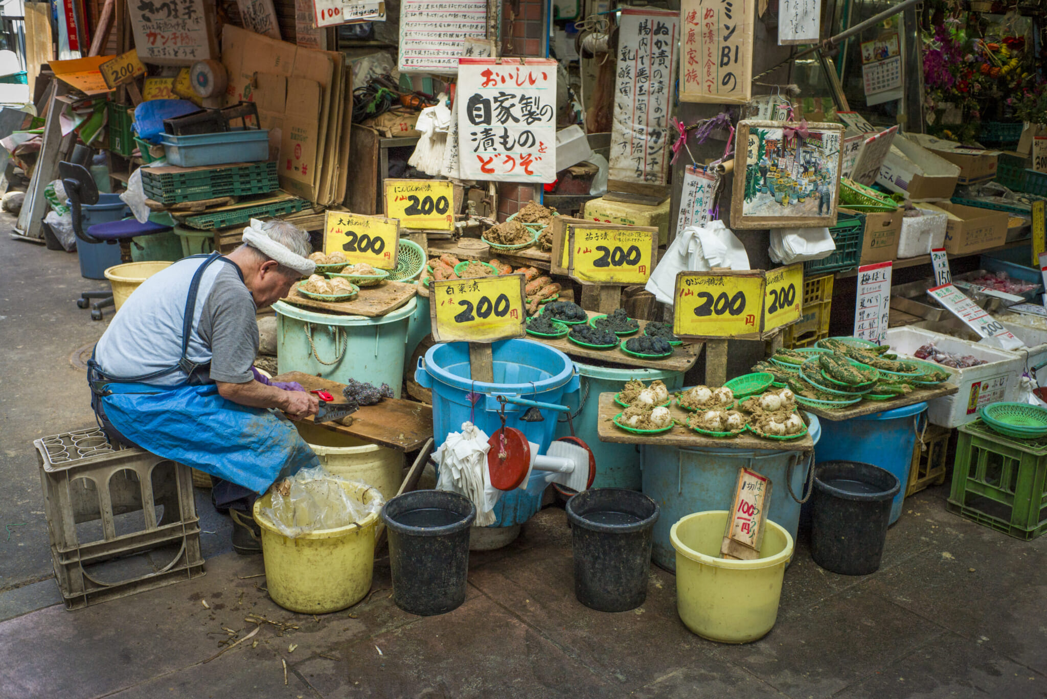 tokyo street photography lee chapman