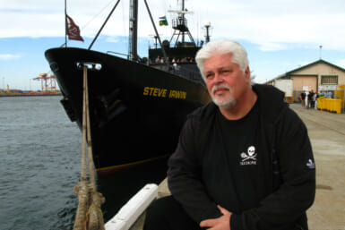 paul watson whale wars