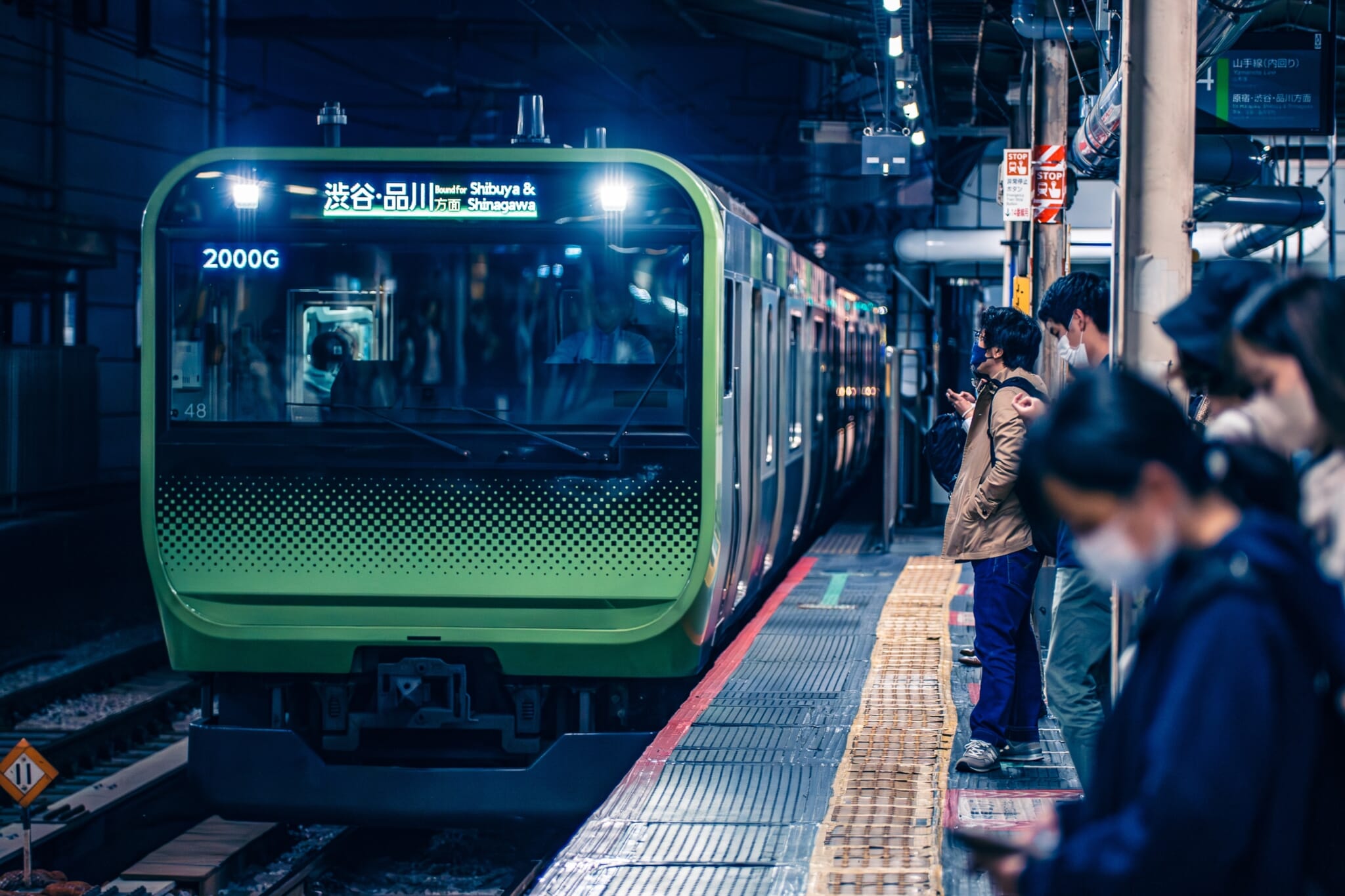 guide to shinkansen and subway trains japan